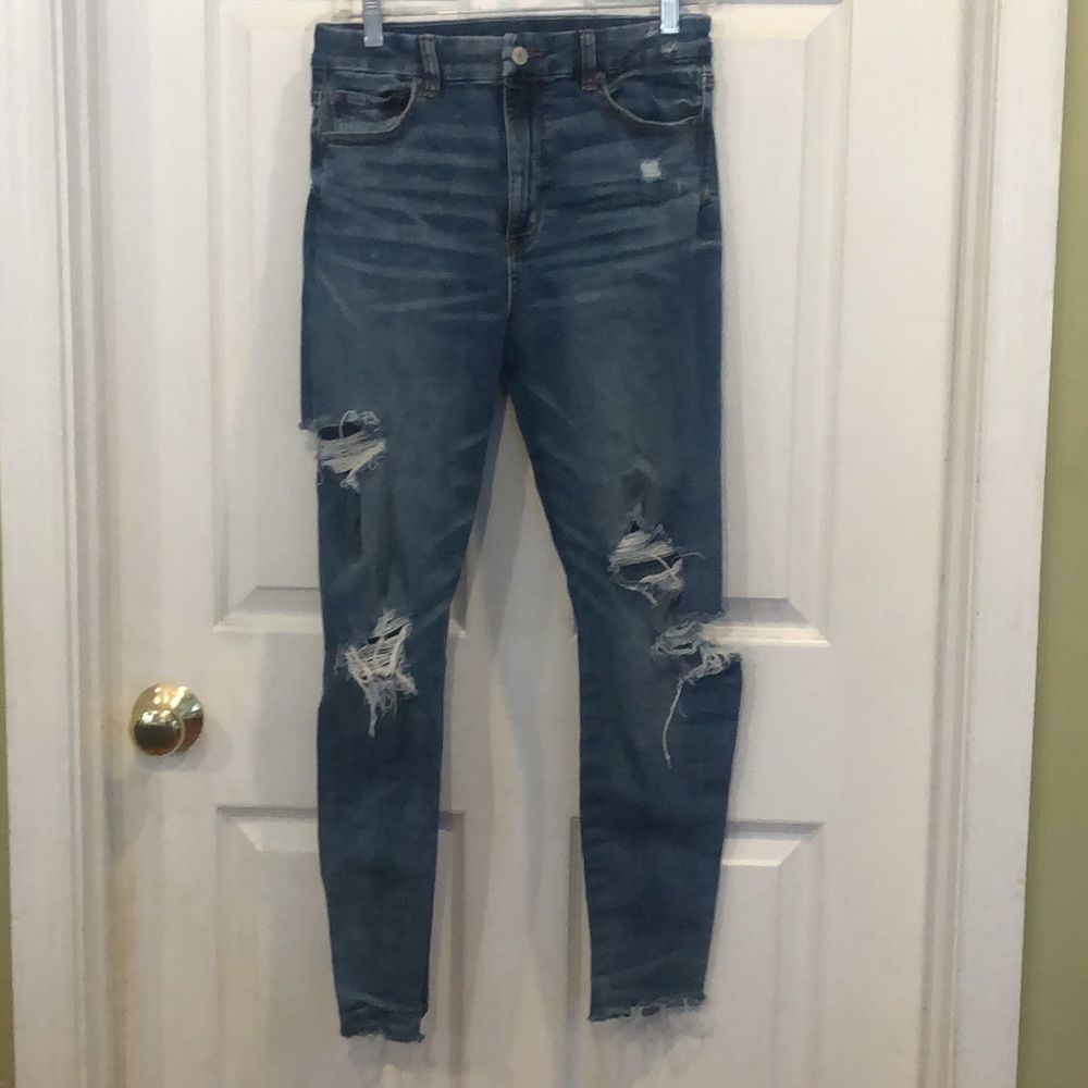 American Eagle Women’s 6 Short Distressed Curvy super high rise Jegging Jeans - Picture 13 of 16